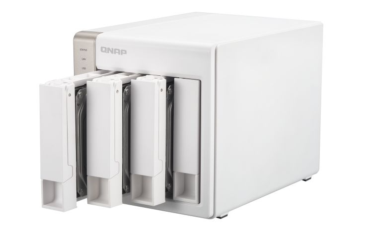 QNAP TS-451