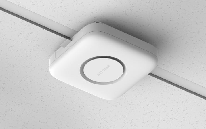Netgear WiFi 7 PoE 2.4 GHz, 5 GHz, 6 GHz managed WBE710-100EUS