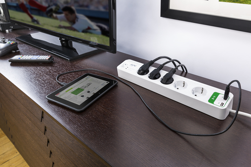 APC Essential SurgeArrest 5 outlets met 5V, 2.4A 2 USB poorten 230V PM5U-GR